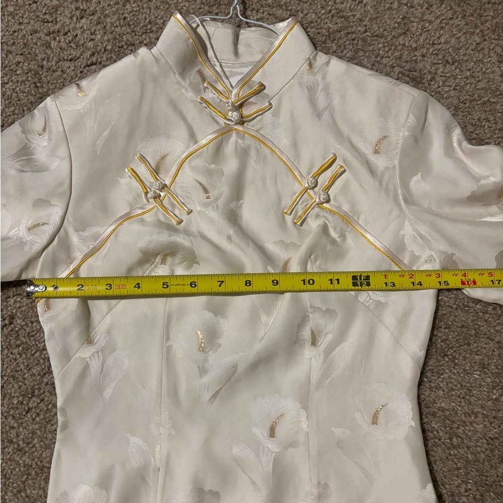 Saisumi Silk Cheongsam / Qipao Dress – Ivory & Gold – Size S – NWT - Picture 8 of 9